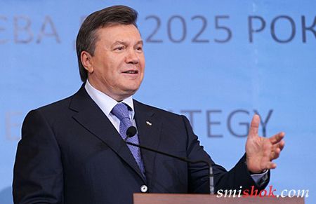 Янукович відзвітував про успіхи у боротьбі зі СНІДом