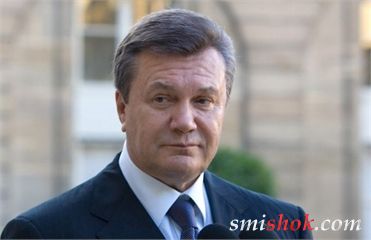 Віктор Янукович показав ветеранам, як треба пити горілку (відео)