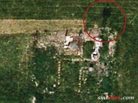 Британка обнаружила ''призрак человека'' на руинах снесенной деревни с помощью карт Google