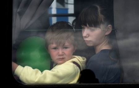 Под Донецком на трассе обстреляли автобус с детьми - Тымчук
