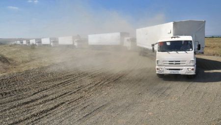 Первые 16 грузовиков с гумпомощью РФ начали движение в сторону границы