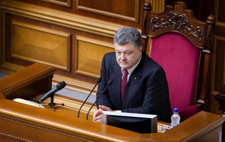 Итоги 25 и 26 августа: Порошенко распустил Раду и объявил перевыборы, новый рекорд падения гривны
