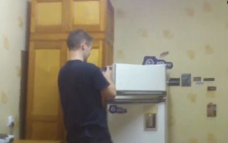 Разморозка холодильника по-быстрому