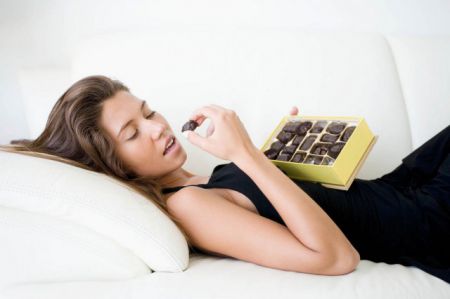 Шоколад делает вас умнее, чтение помогает похудеть и другие очень странные исследования