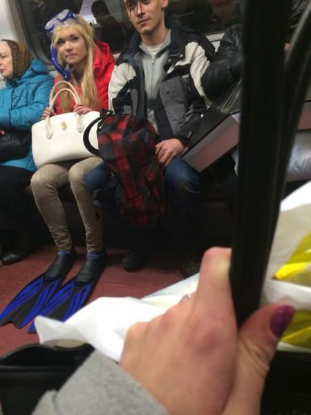 Странные люди в метро, фото приколы на вторник