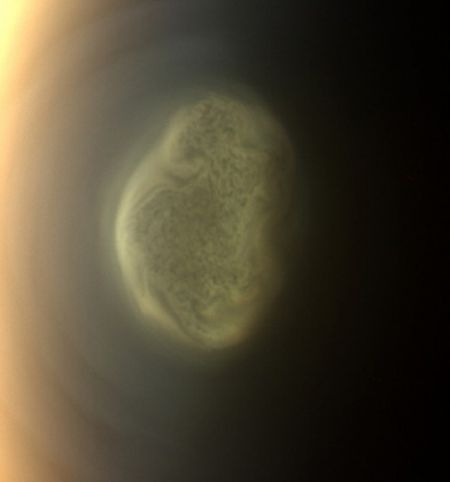 Ученые впервые увидели зиму на Титане