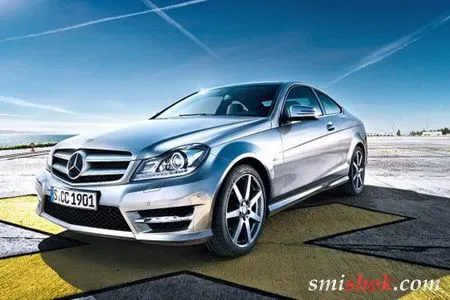Фотографії нового купе Mercedes-Benz C-Class