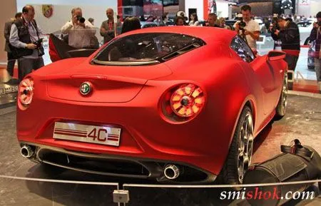Alfa Romeo зробила новий суперкар Alfa Romeo зробила новий суперкар