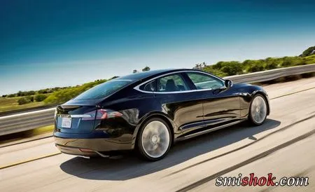Нові фотографії седана Tesla