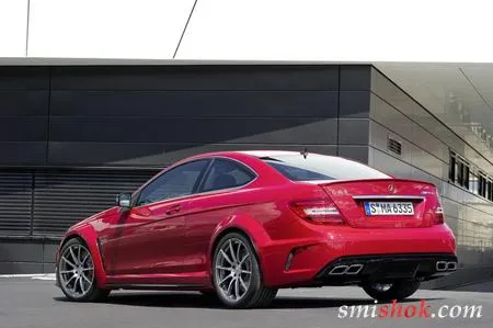 Mercedes представив екстремальне купе