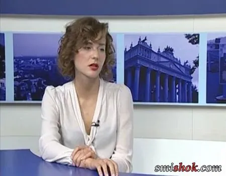 Гламурна дівчина знахабніла в прямому ефірі