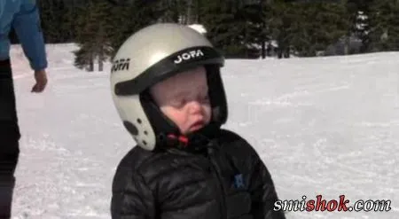 Бідний хлопчик, так втомився