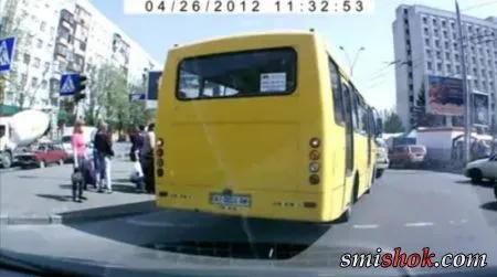 Безмозгла матуся