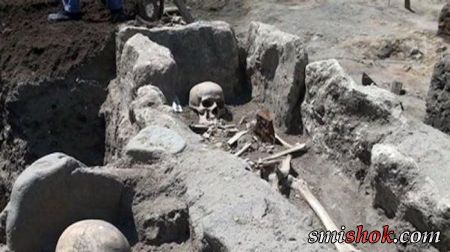 У Болгарії знайдені два скелети вампірів