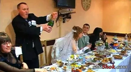Вот как нужно пить шампанское