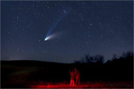 Духи путешествуют на кометах и метеоритах
