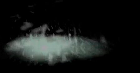 Кадры с японского видеорегистратора, снятые снежной ночью