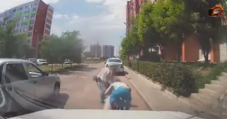 Это нормальные мамаши?