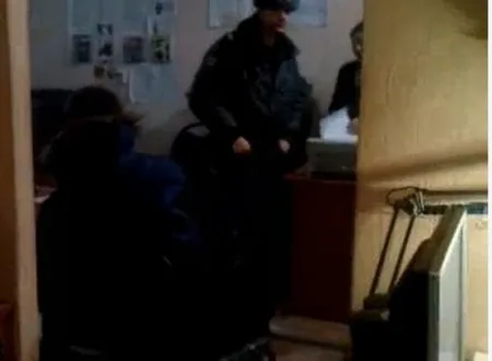 Злой школьник в отделении
