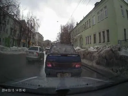 90-е прошли, а клоуны остались