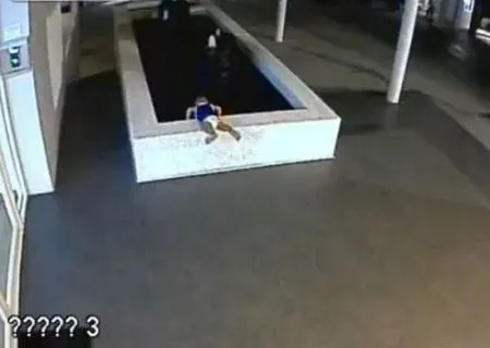 Следите за своими детьми