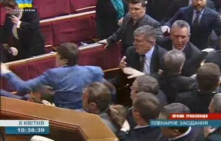 Заглянем в Украинскую Раду