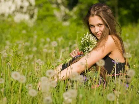 Сено-солома... и красивые девушки на фото