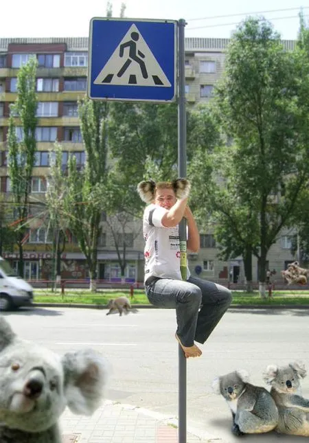Фотожаба, мальчик на столбе