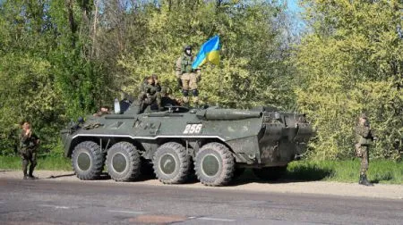 Николаевские десантники вырвались из оцепления террористов – СМИ