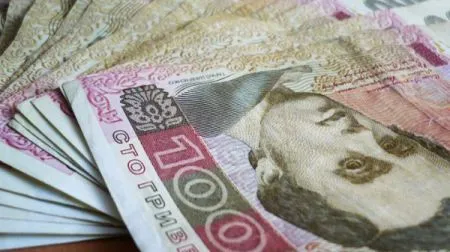Гривна возглавила рейтинг самых недооцененных валют мира по индексу Биг Мака