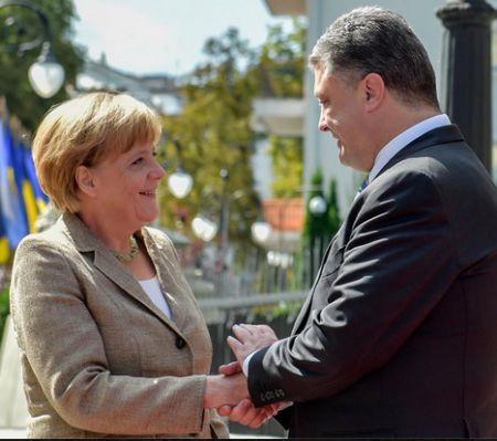 Германия призывает Украину к децентрализации, а не к федерализации - Меркель