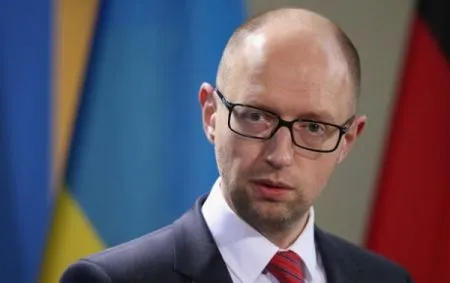 Новая военная доктрина Украины должна признать Россию агрессором - Яценюк