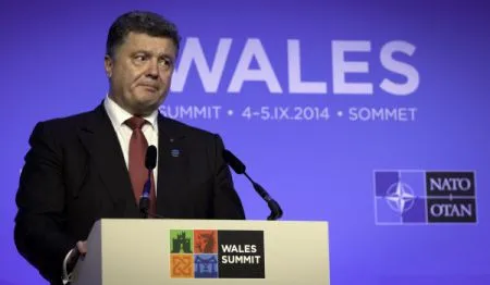 Порошенко пообещал особый статус отдельным регионам Донбасса