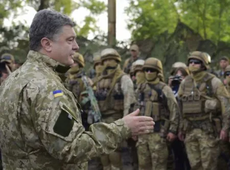 Порошенко поддерживает подготовку к партизанской войне и создание «линии Маннергейма»