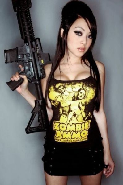 Девушки и оружие - опасное сочетание