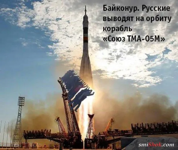 Сеть взорвали фотожабы на россиян, толкающих самолет в Игарке Сеть взорвали фотожабы на россиян, толкающих самолет в Игарке