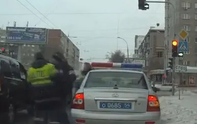 Драка на глазах ДПС