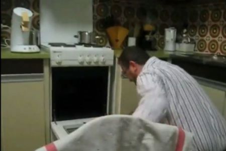 Пьяный бельгиец застрял в духовке