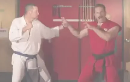 Тот редкий случай, когда видео смотреть и смешно и больно