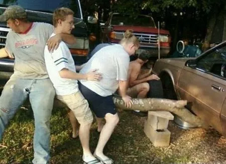 Автомобильные приколы (23 фото)