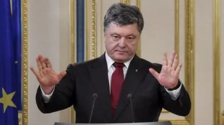 Порошенко обещает доллар по 20-22 грн, проводит "решительные действия"