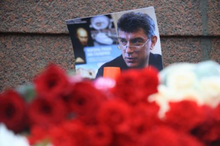 Друг Немцова объяснил, почему убийство - дело рук профи, уверенных в безнаказанности