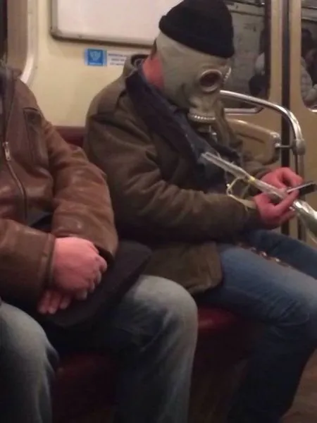 Странные люди в метро, фото приколы на вторник