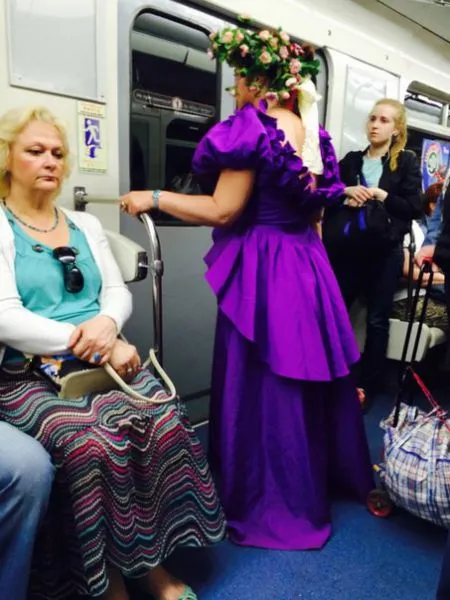 Странные люди в метро, фото приколы на вторник