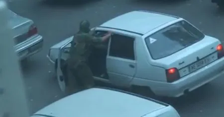 Получил за громкую музыку