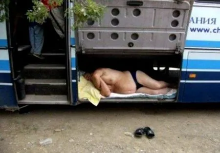 Фотографий отпускников, чей отдых явно пошел не по плану