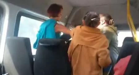 Разборки в маршрутке