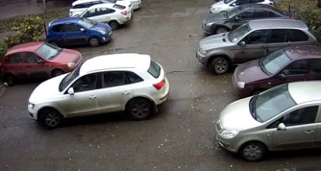 Подвезла подругу