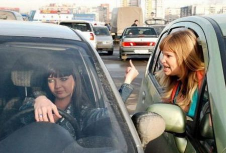 Женщинам за рулём посвящается (30 фото)