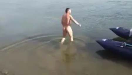 На червя пошла